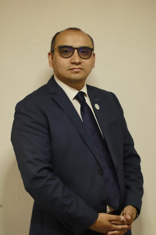 Pr. Gabriel Velásquez